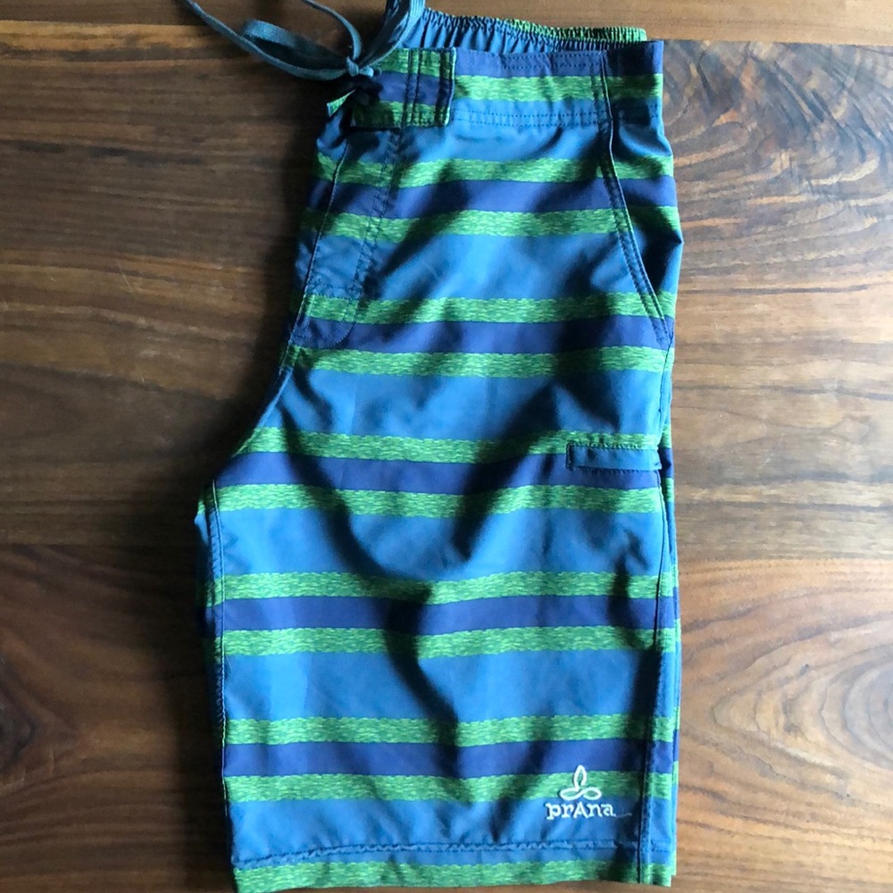 Prana quickdry shorts 33